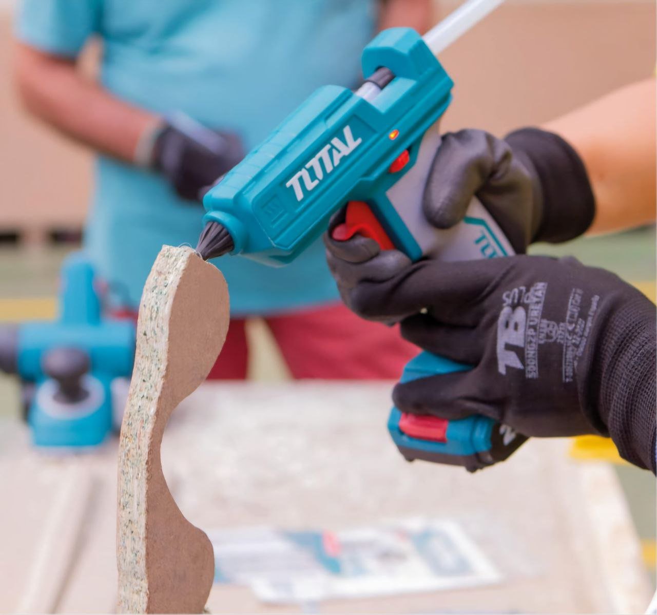 مسدس شمع 20 فولت 100 وات بدون بطارية من TOTAL - الصورة 2